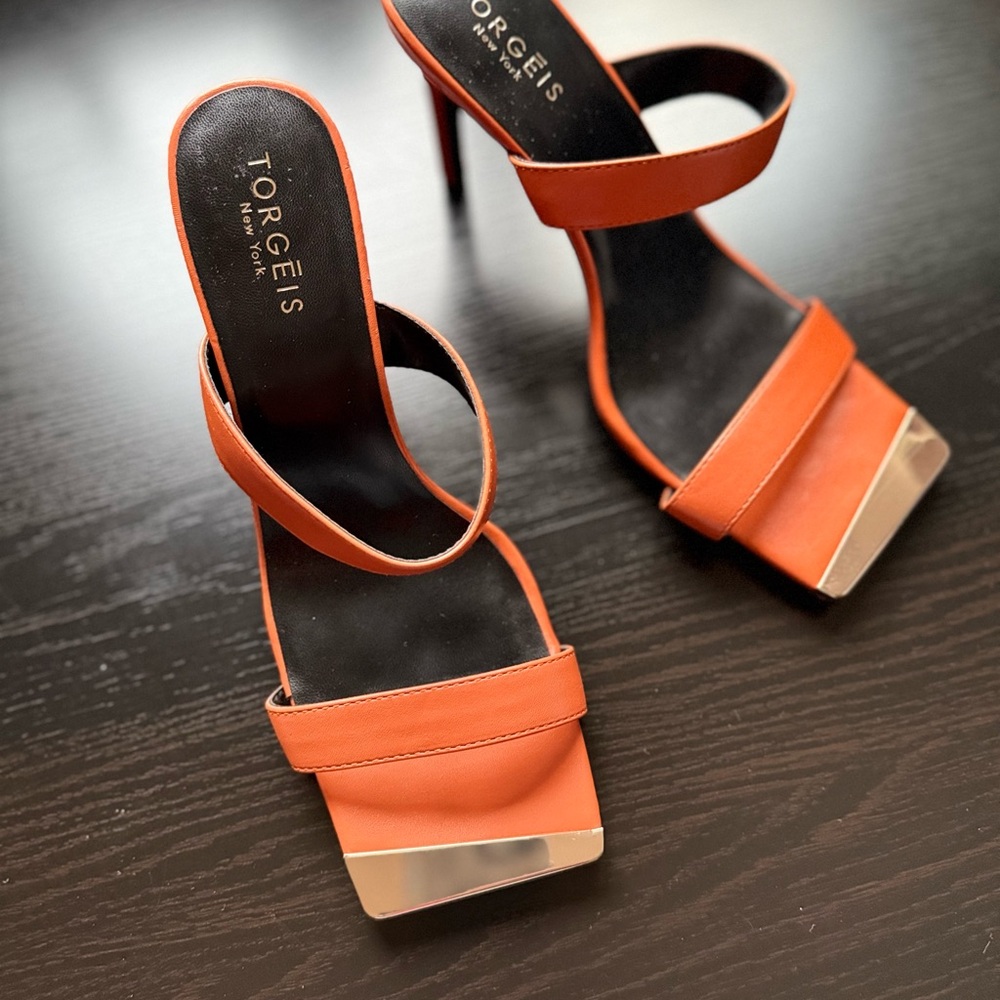 Torgeis Orange Square Toe Mule Heels Gold Toe Detail Size 8 - Picture 4 of 8